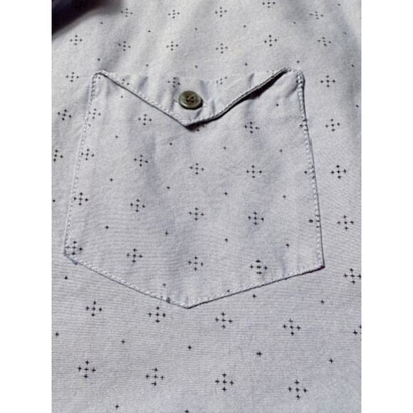 Six Lincoln Men's Short Sleeve Button-Up Shirt - Light Blue, Size Medium - Picture 3 of 10